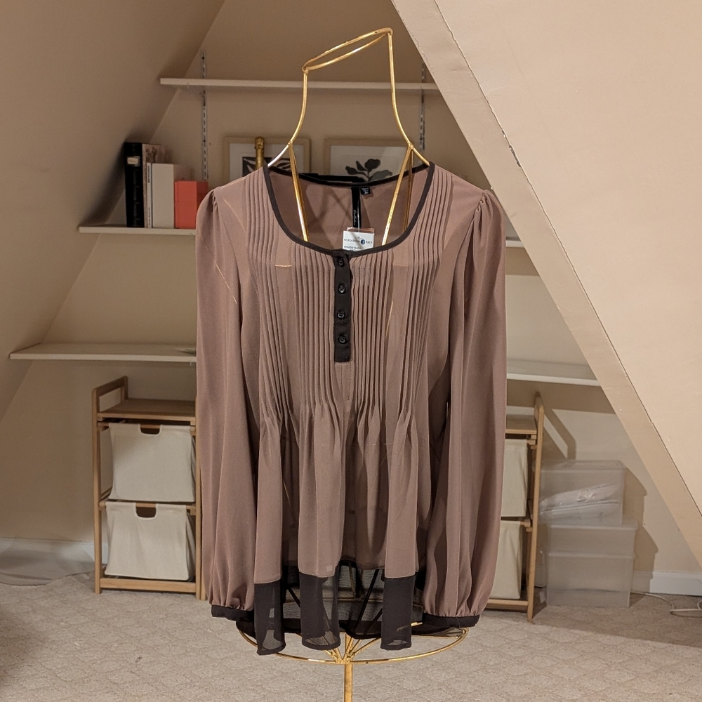 Elegant Brown Women's Top, Size M, Long Sleeve  Blouse, Nordstrom Rack